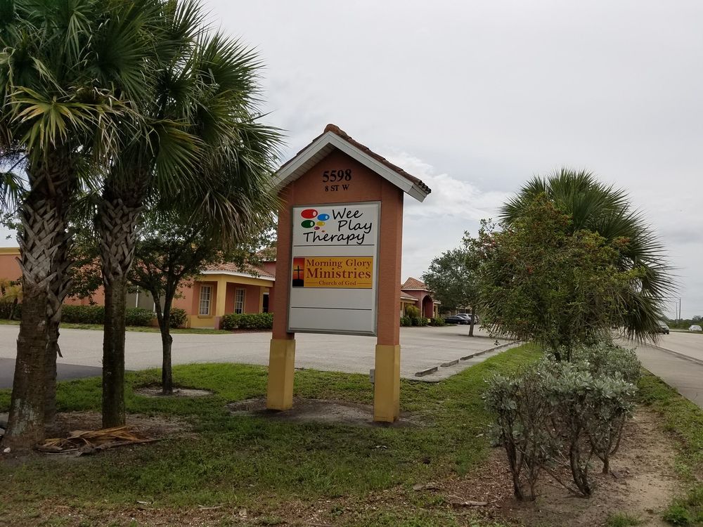 5598 8th Street West, Lehigh Acres, FL 33971
